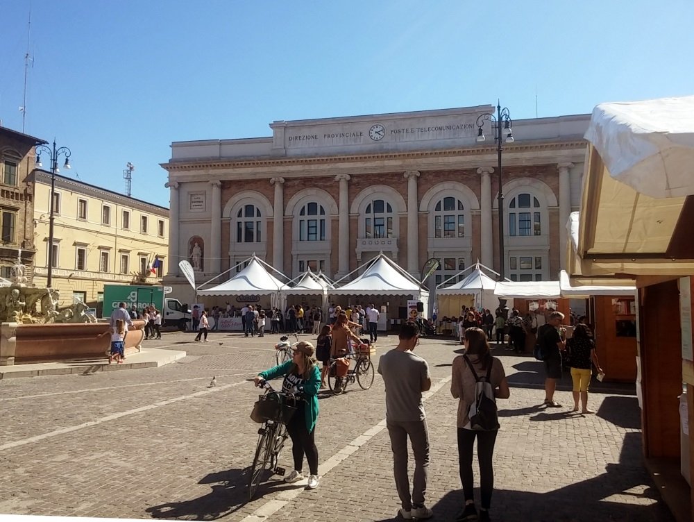 Il Festival del Gelato Artigianale di Pesaro 2018 in piazza del Popolo