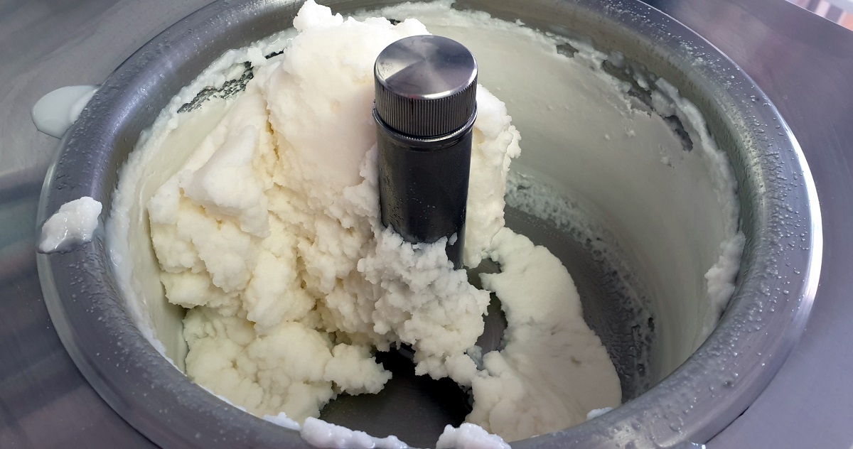 Granita di mandorle tirata