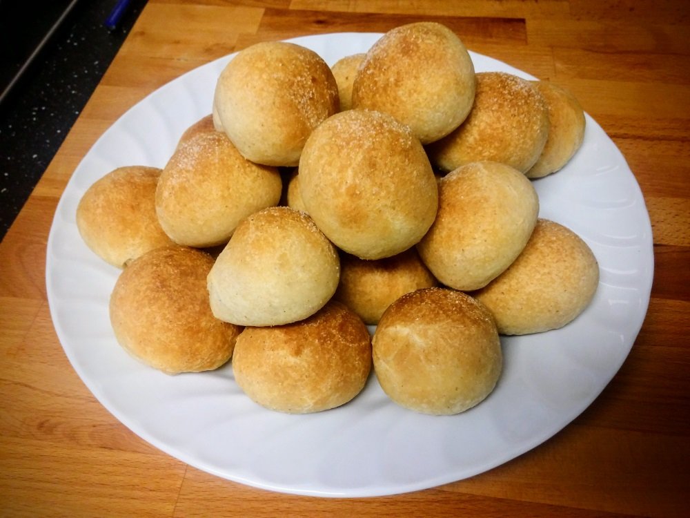 Panini alla farina di canapa e rosmarino — impasto indiretto, 30 pezzi, zero compromessi