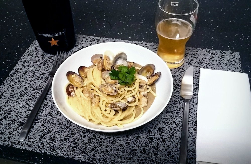 Stringhette, vongole e fango di lenticchie — perché no